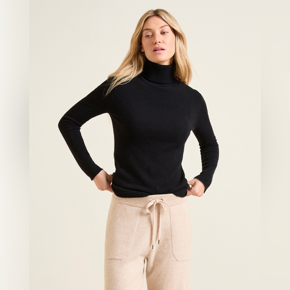 Garnet Hill Black Cashmere Turtleneck Size Medium NWT!